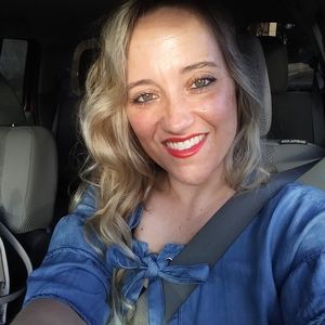 Meet your Posher, Jackie